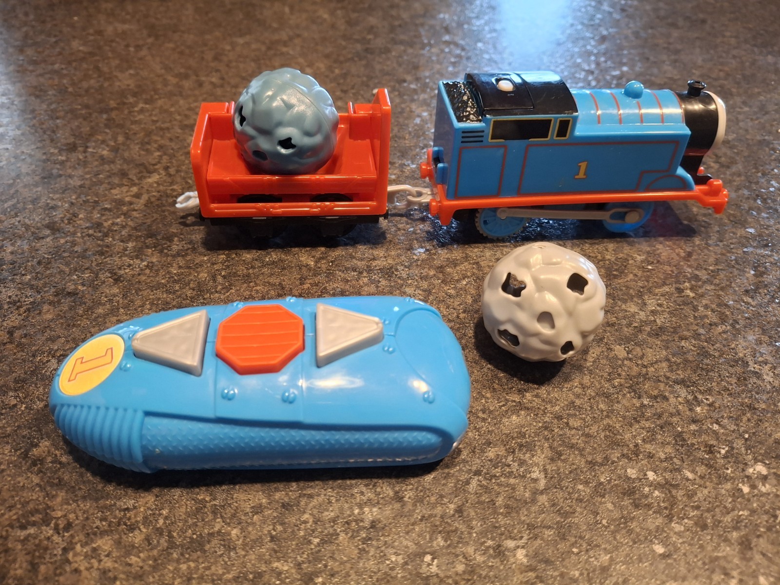 Thomas Trackmaster Mad Dash On Sodor RC Remote Control Motorized Train Video