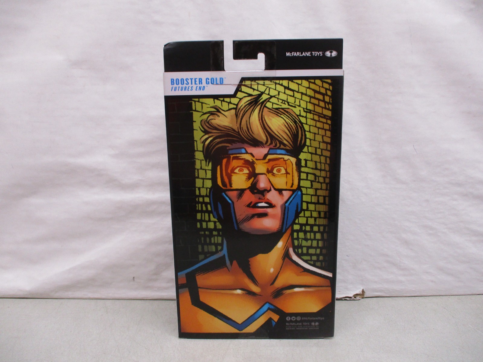 2024 McFarlane DC Multiverse Booster Gold Futures End