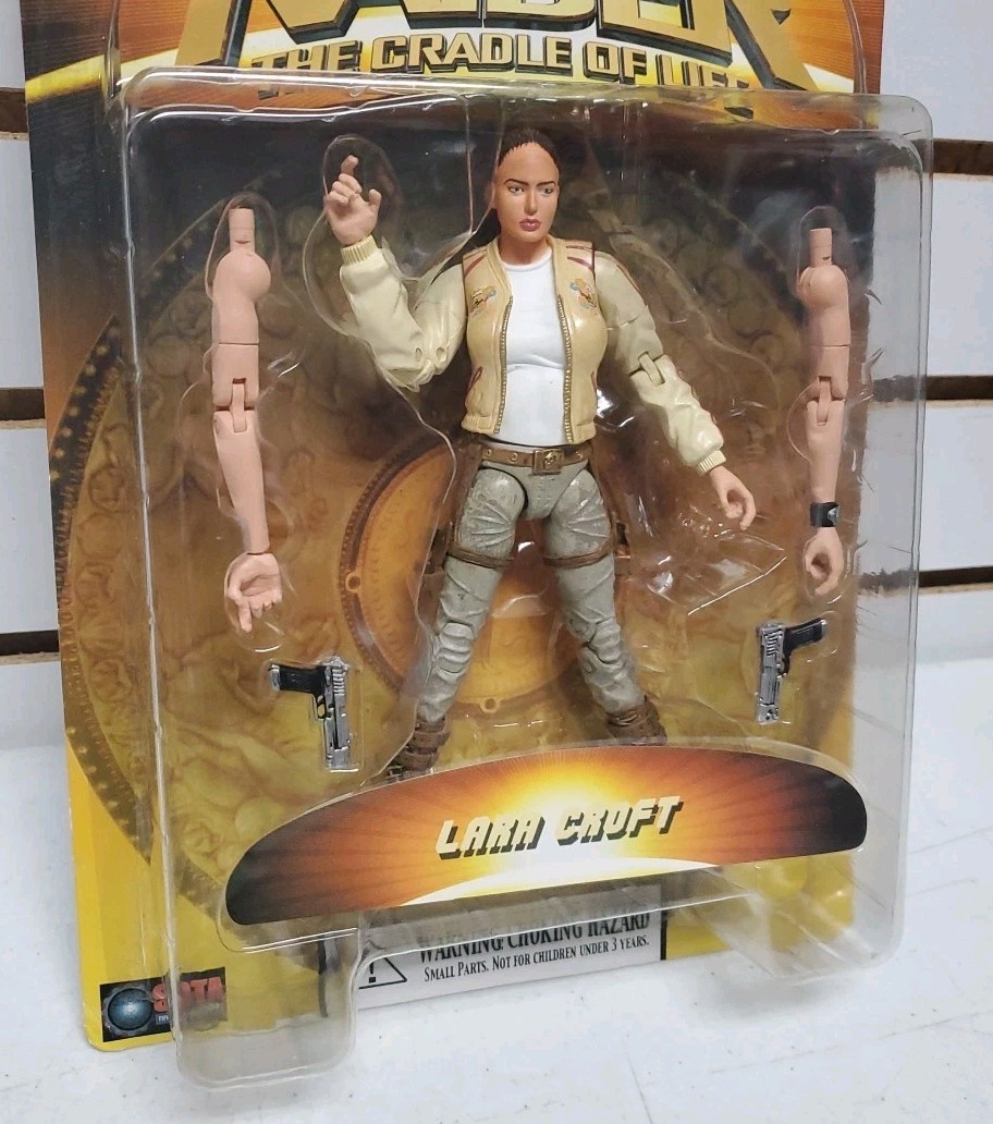 2003 Tomb Raider: The Cradle of Life – Lara Croft Action Figure – Brand New