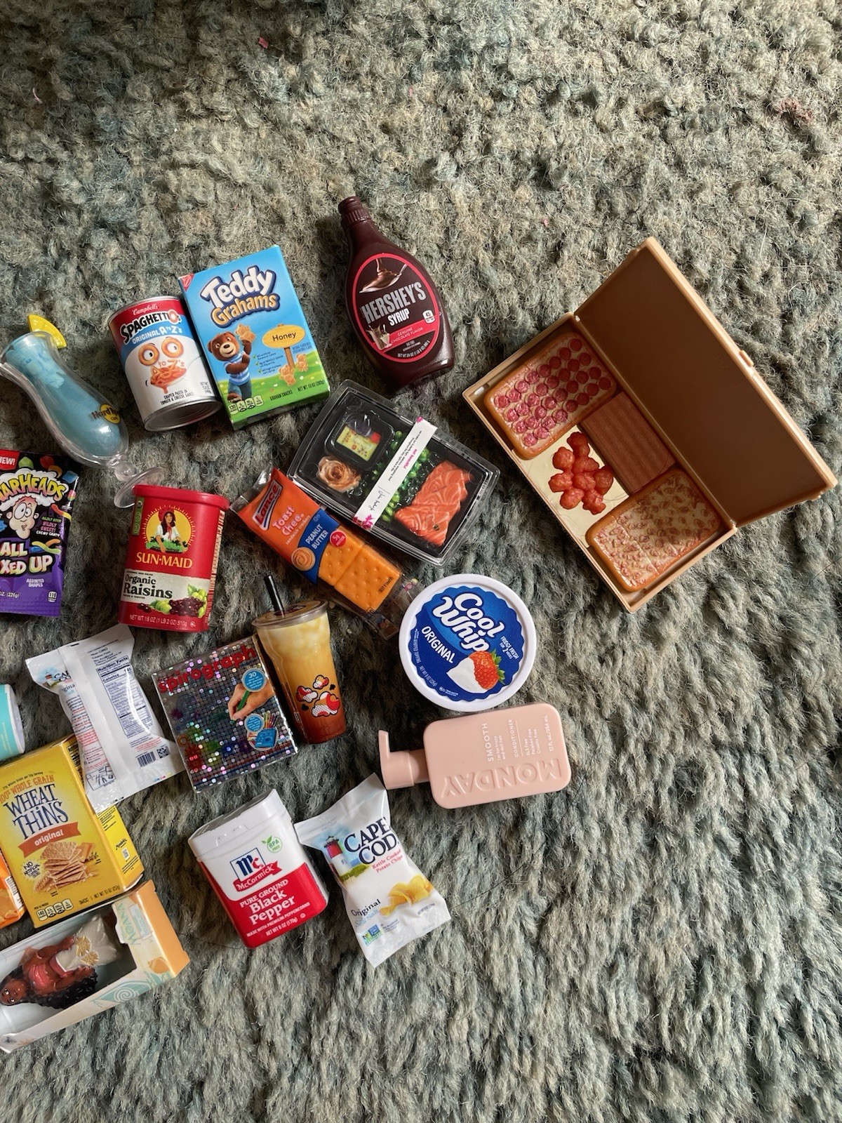 30+ MINI BRAND MIXED ITEMS! MINI VERSE, FOODIE BRAND, MINI BRAND TOYS