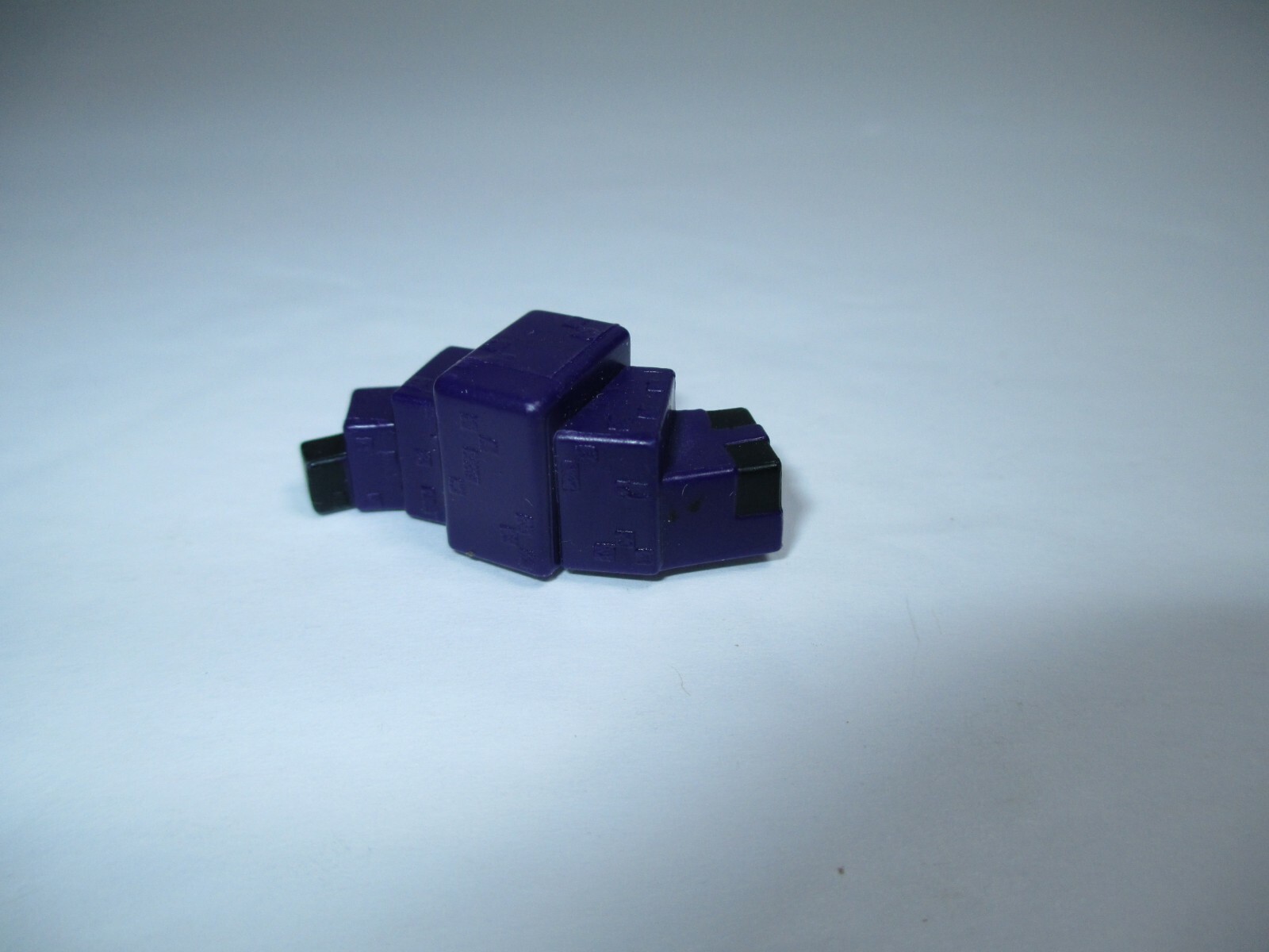 Minecraft Mini-Figures 1&Prime; Endermite Netherrack Series Mini Action Figure Mojang