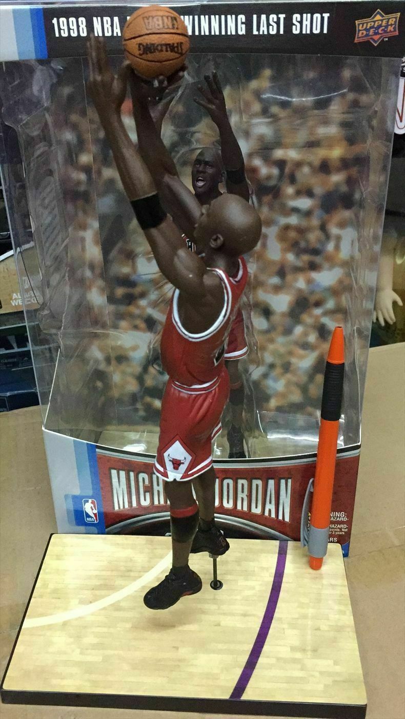 McFarlane Michael Jordan 1998 NBA Finals Winning Last Shot 8&Prime; Figure