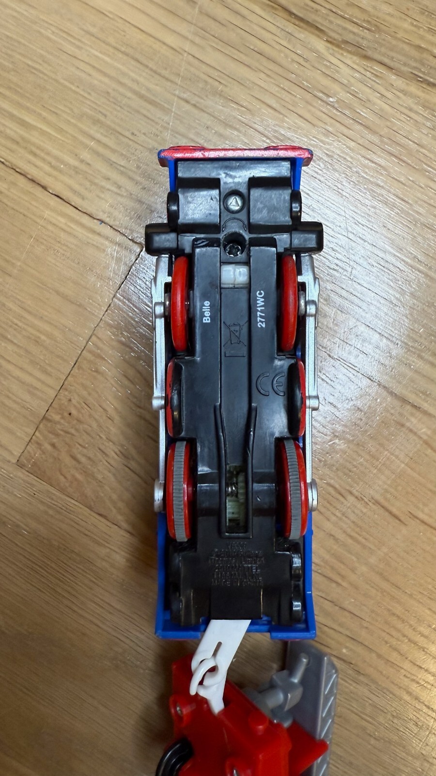 Thomas & Friends Trackmaster 2011 Brave Belle V8339 + 2012 X4554 Blue Truck