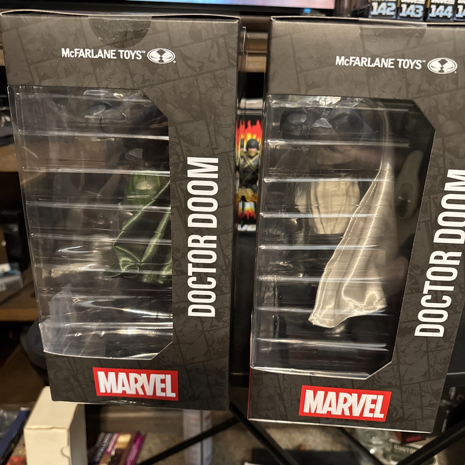 DOCTOR DOOM Variant Wave 8 (2 Pc Set) McFarlane Marvel Legends Statue Lot New