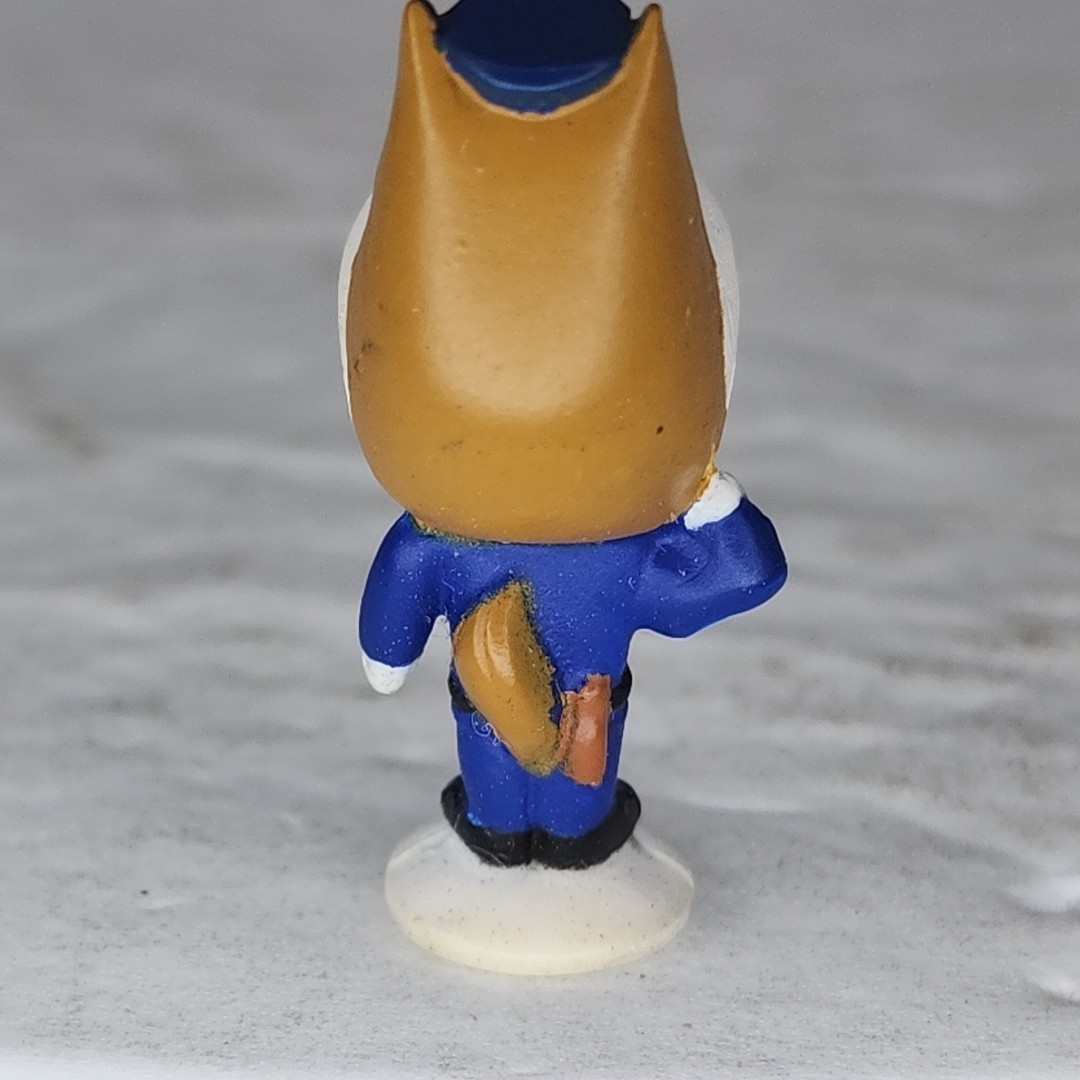2001 Animal Crossing Playset 1&Prime; Copper Police Dog Mini Figure Nintendo