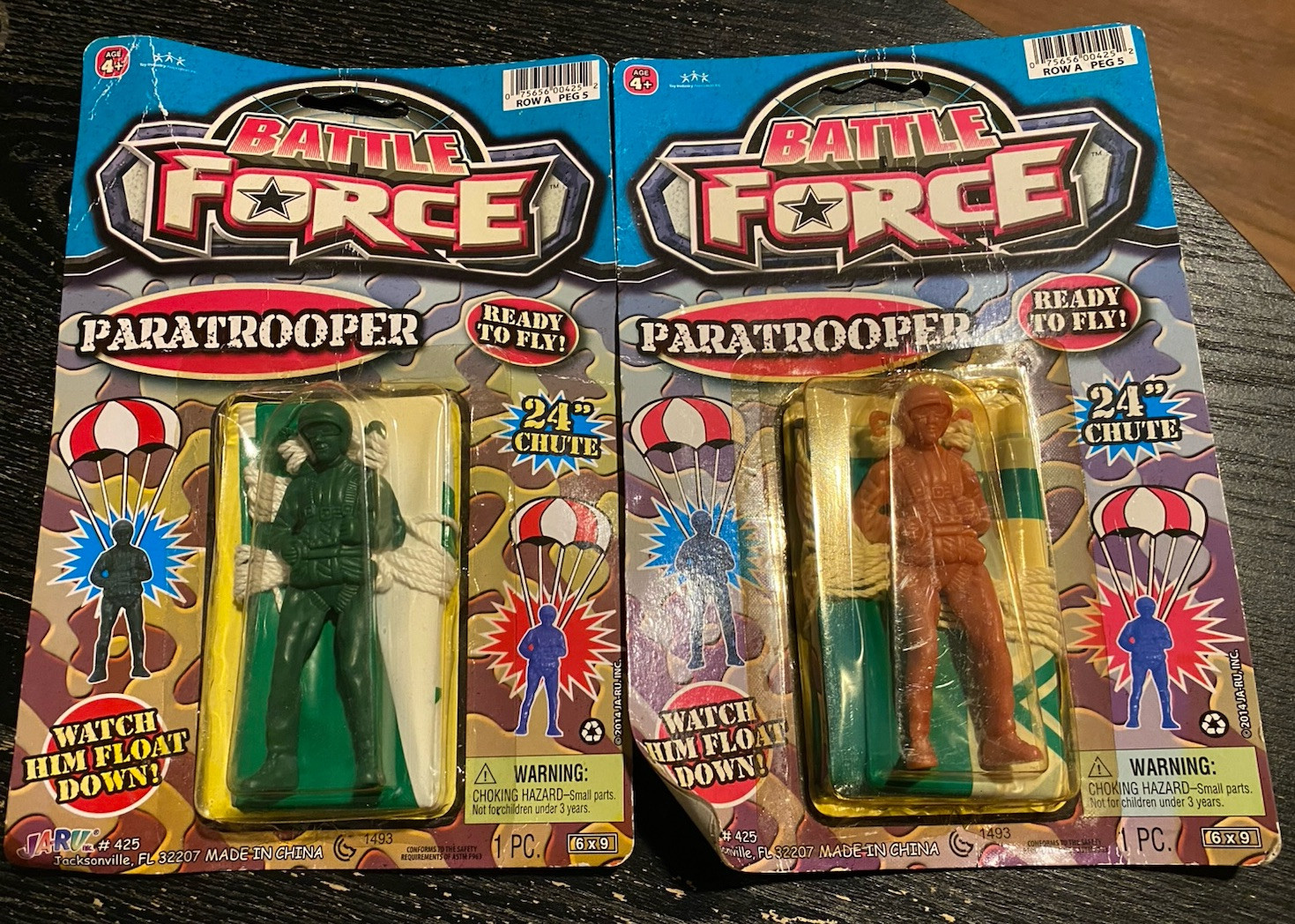 Battle Force Paratrooper 24 In Chutes (2) One Green And Red (faded)