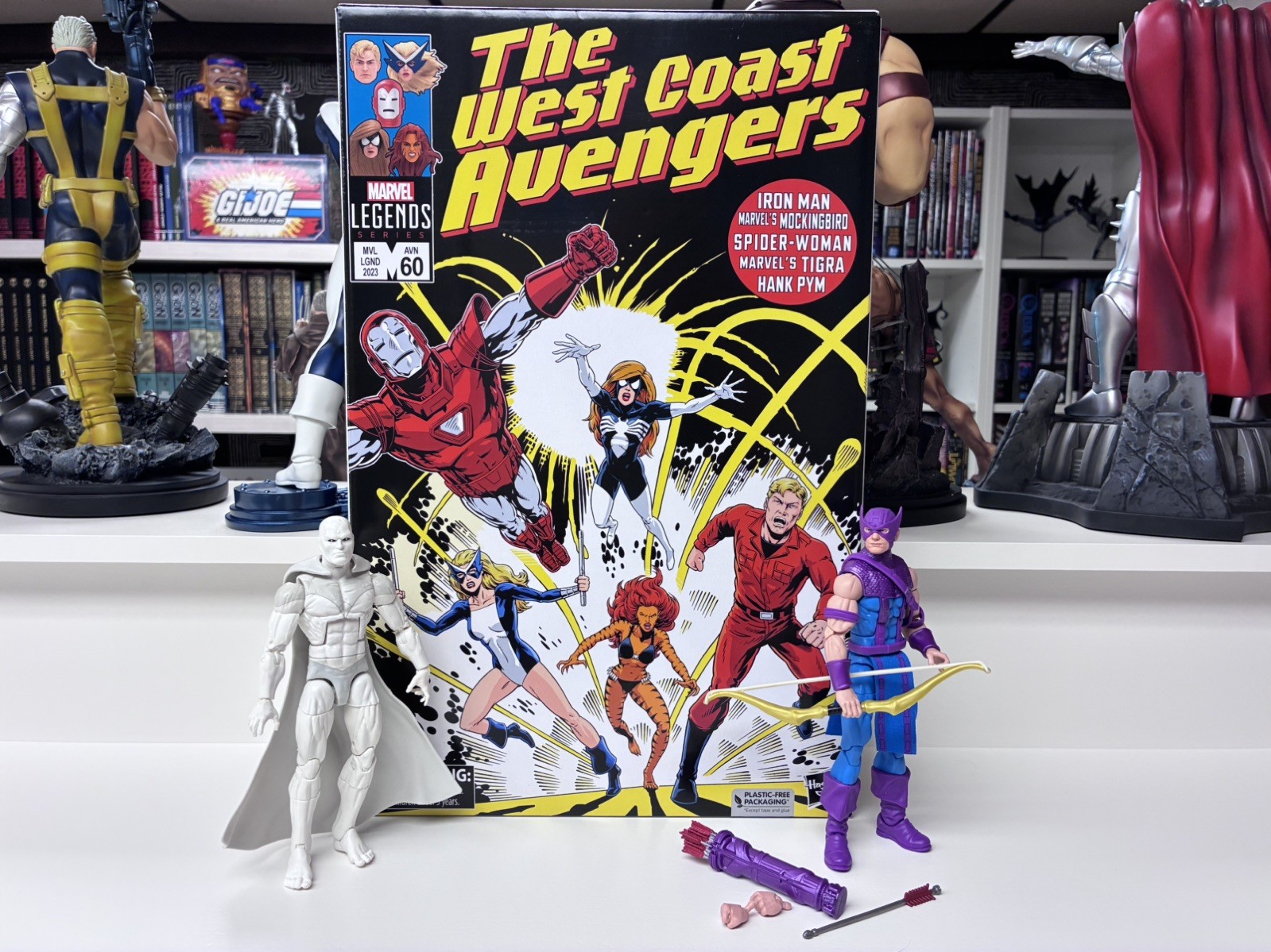 Marvel Legends WEST COAST AVENGERS 5-PACK nib + HAWKEYE, VISION action Figures
