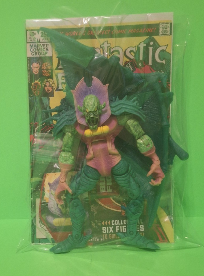 Marvel Legends ANNIHILUS BAF COMPLETE + GREAT COMIC BOOK FANTASTIC FOUR # 256