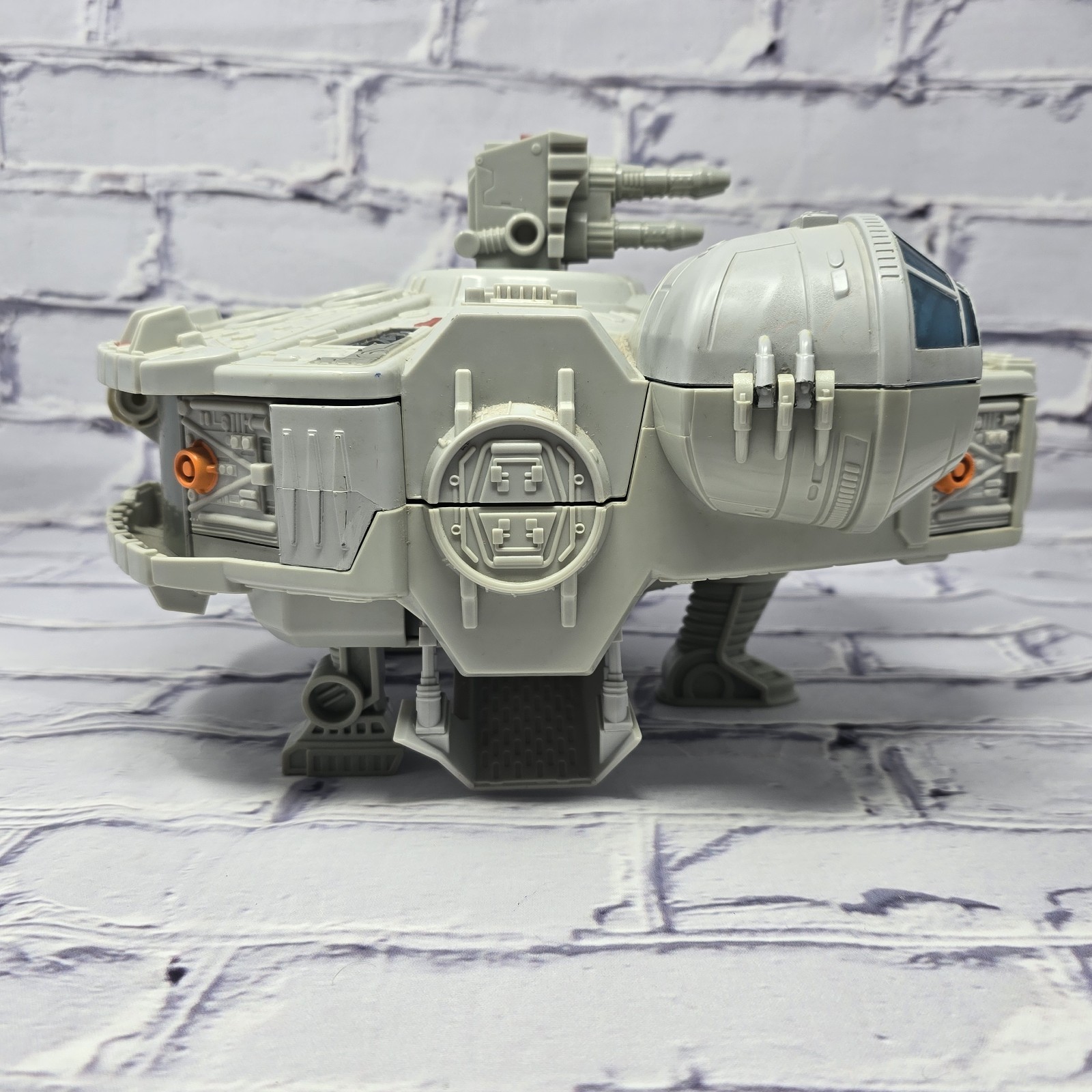 Star Wars 2011 GALACTIC HEROES MILLENNIUM FALCON Space Ship ~ Not Complete