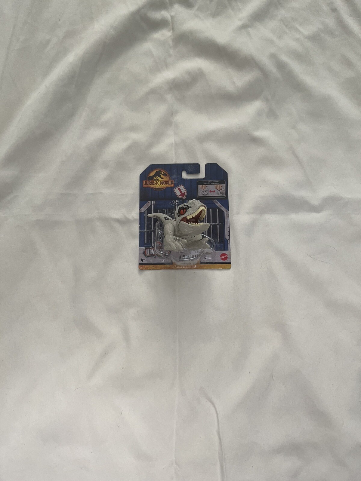 Jurassic World Dominion, Mattel, Pop Up White Raptor Ages 4 and Up