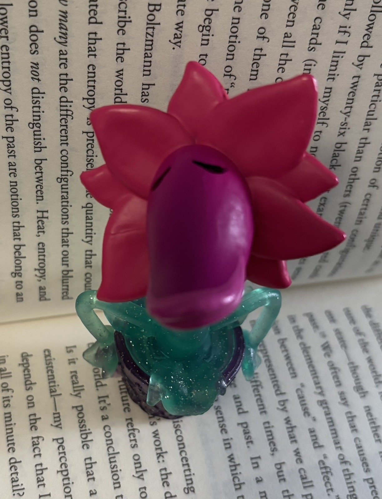 Disney Vampirina GLOWTASTIC PENELOPE Venus Fly Trap Plant-Figure Toy Glitter