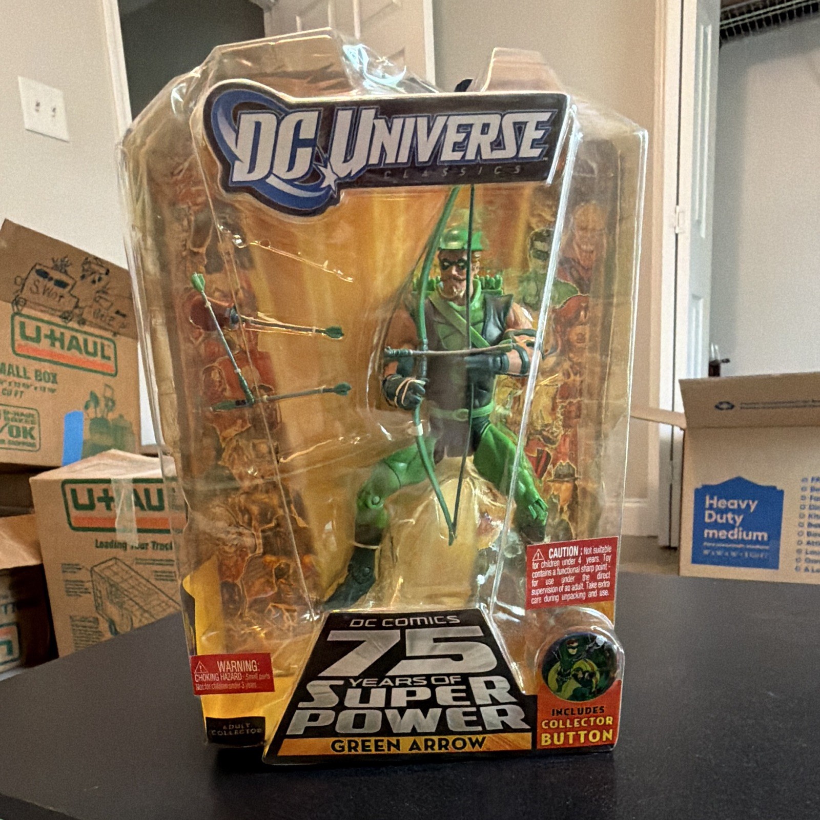 Mattel DC Universe Classics All Star Green Arrow Action Figure Boxed w/ Bow