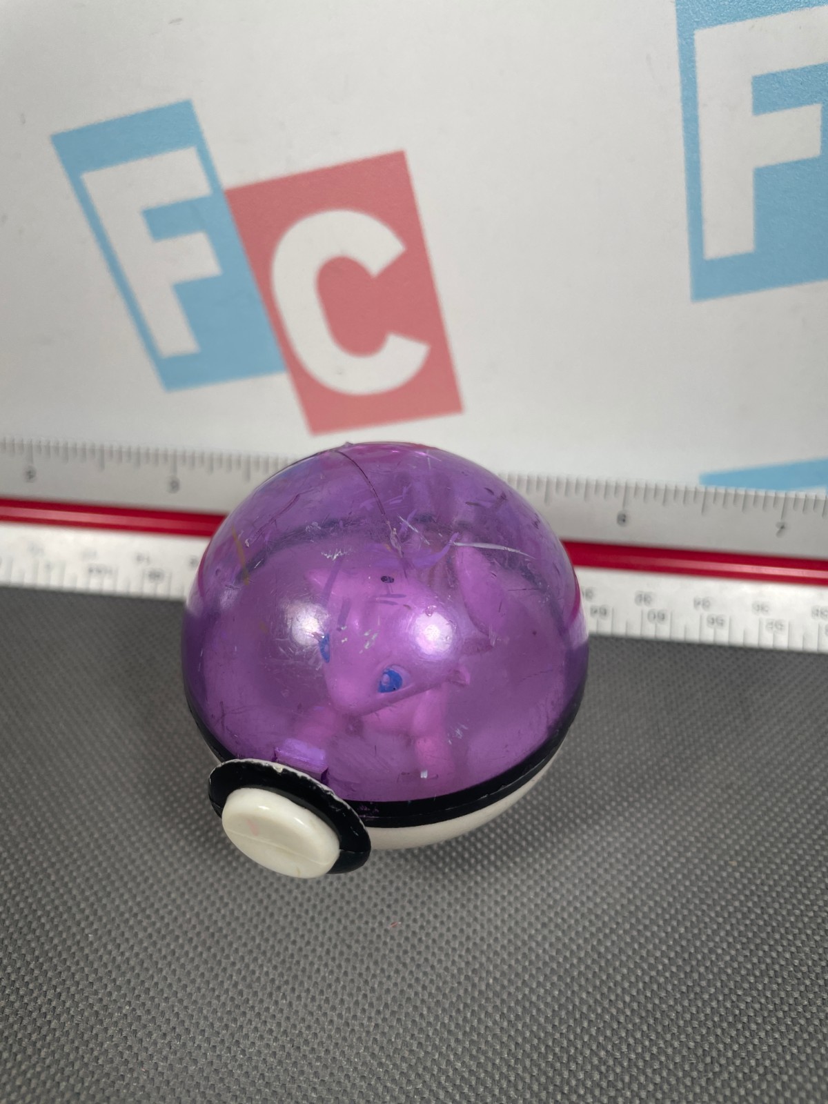 2000 Pokemon Basic Fun Mew Figure & Master Pokeball Retro Vintage RARE