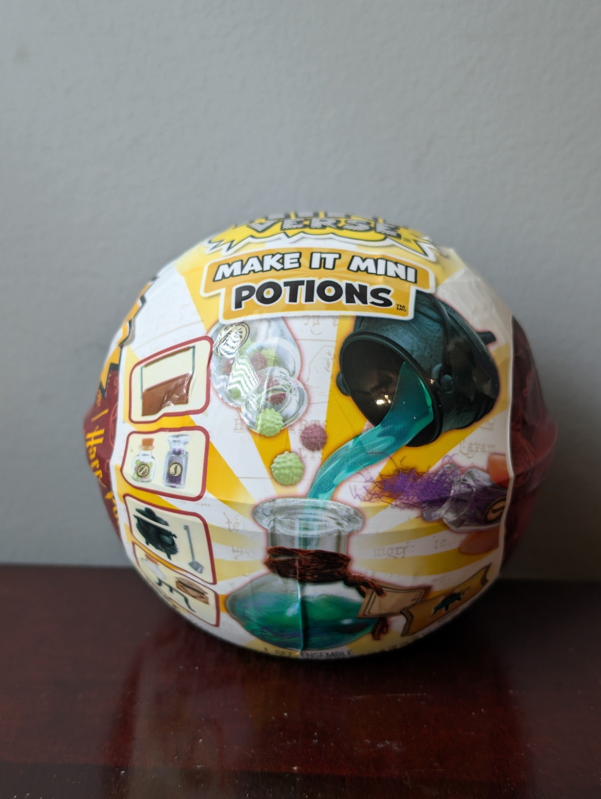 ONE Random SEALED MGA&rsquo;s Miniverse Harry Potter Make It Mini Potions Wizard