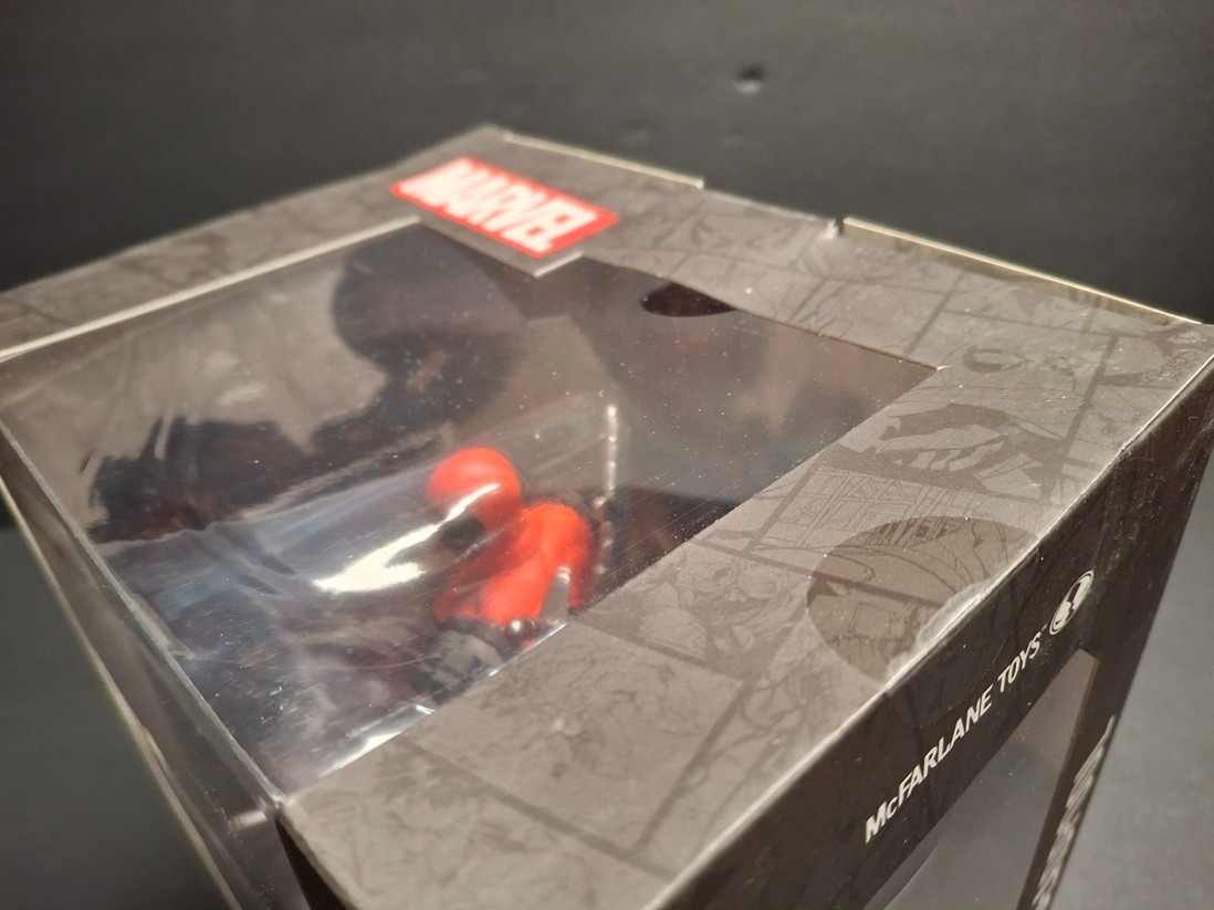 McFarlane Marvel Deadpool Statue – The New Mutants Issue