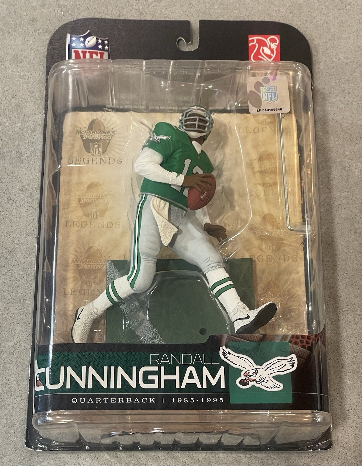 McFARLANE NFL LEGENDS PHILADELPHIA EAGLES RANDALL CUNNINGHAM FIGURE SERIES 5