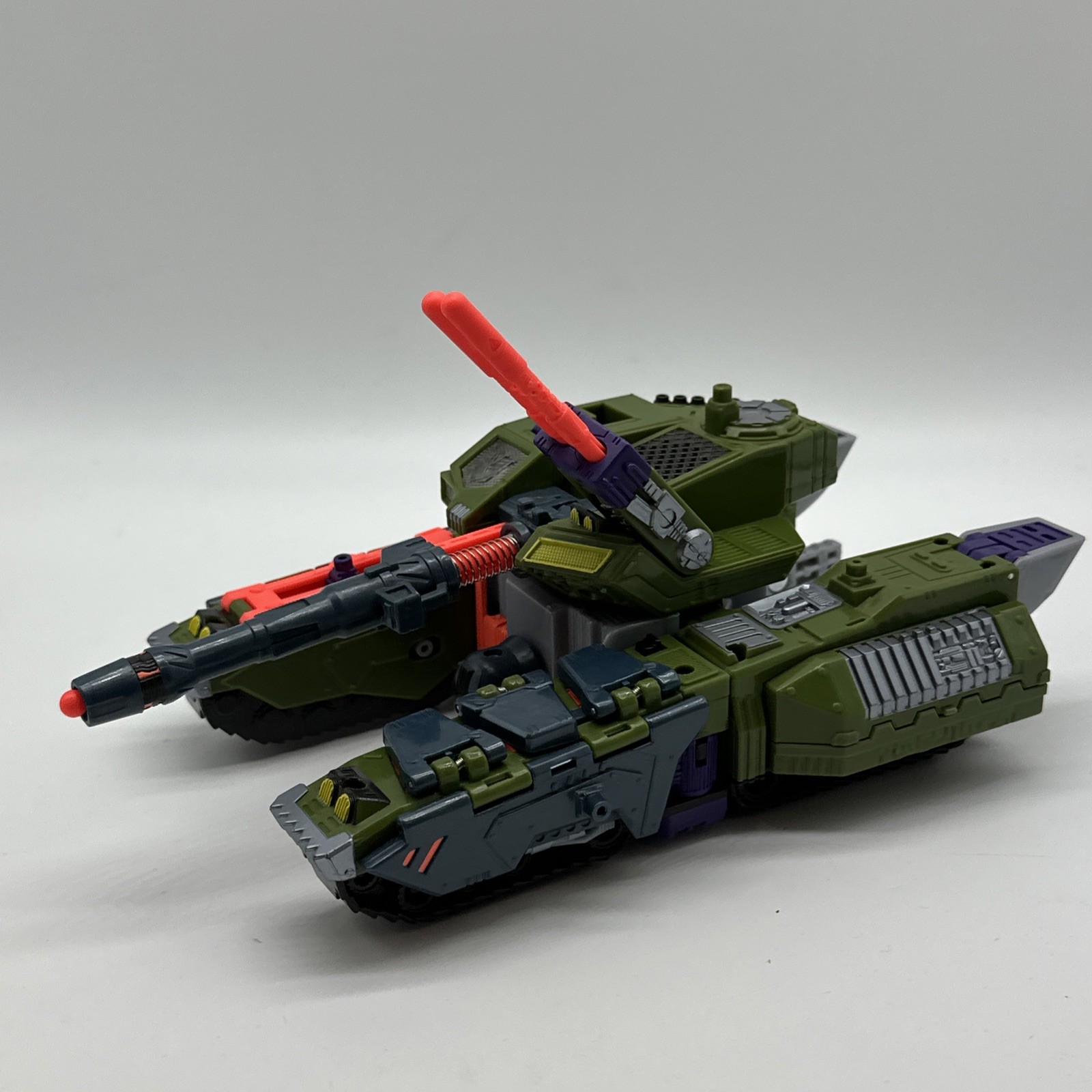 Takara Transformers Armada Megatron Tank with Leader-1 Mini-Con Action Figure