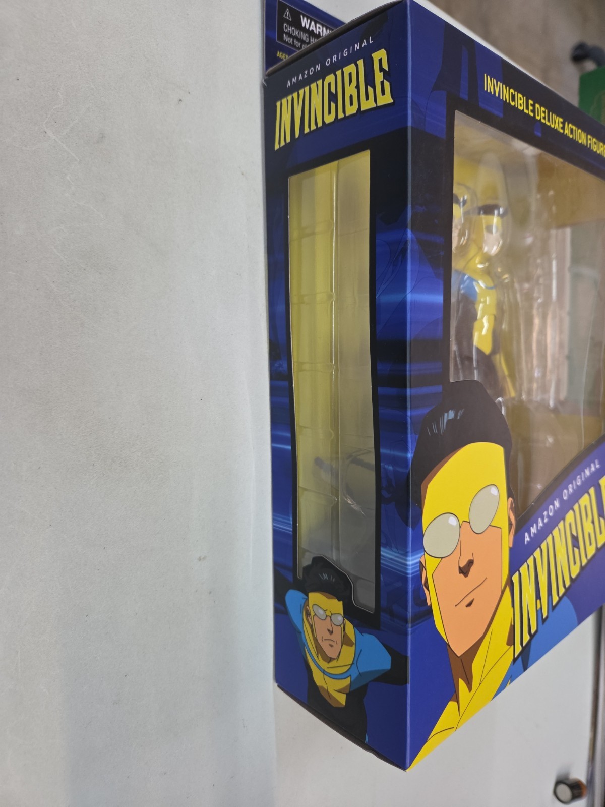 Diamond Select Invincible Deluxe Boxed Action Figure