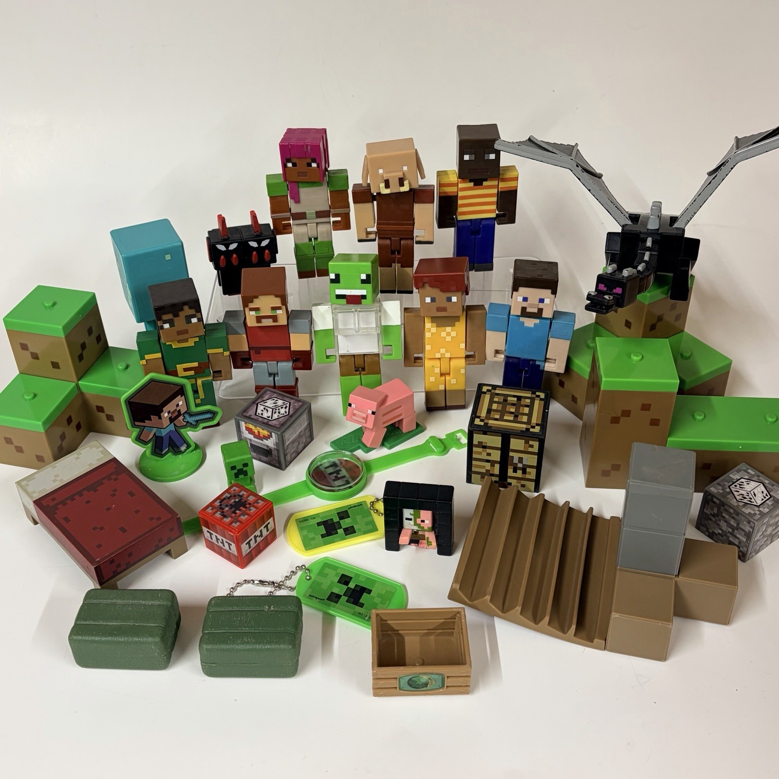 Minecraft Creator Action Figures Toy Lot Of 30 Ender Dragon Blocks Mixed Lot Toy