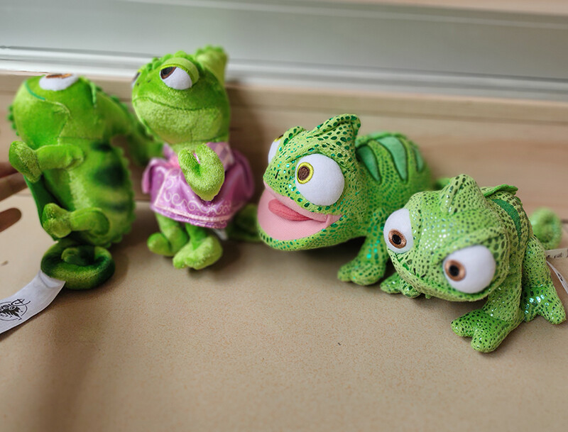 NEW Disney Parks PASCAL SHOULDER PLUSH DOLL Rapunzel Tangled