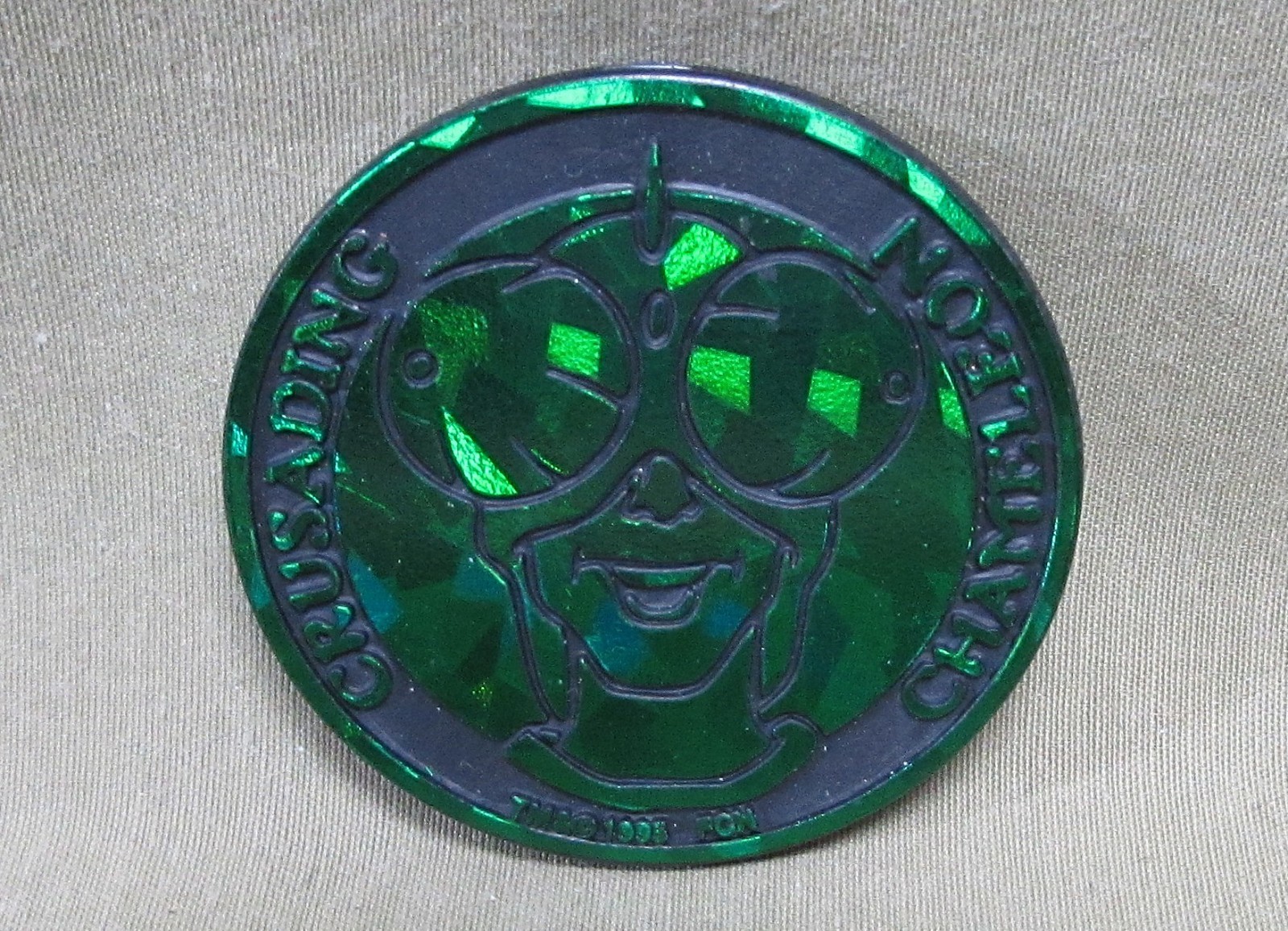 GREEN CRUSADING CHAMELEON KINI SLAMMER 1995 The Tick Plastic Pog Milkcap Fox