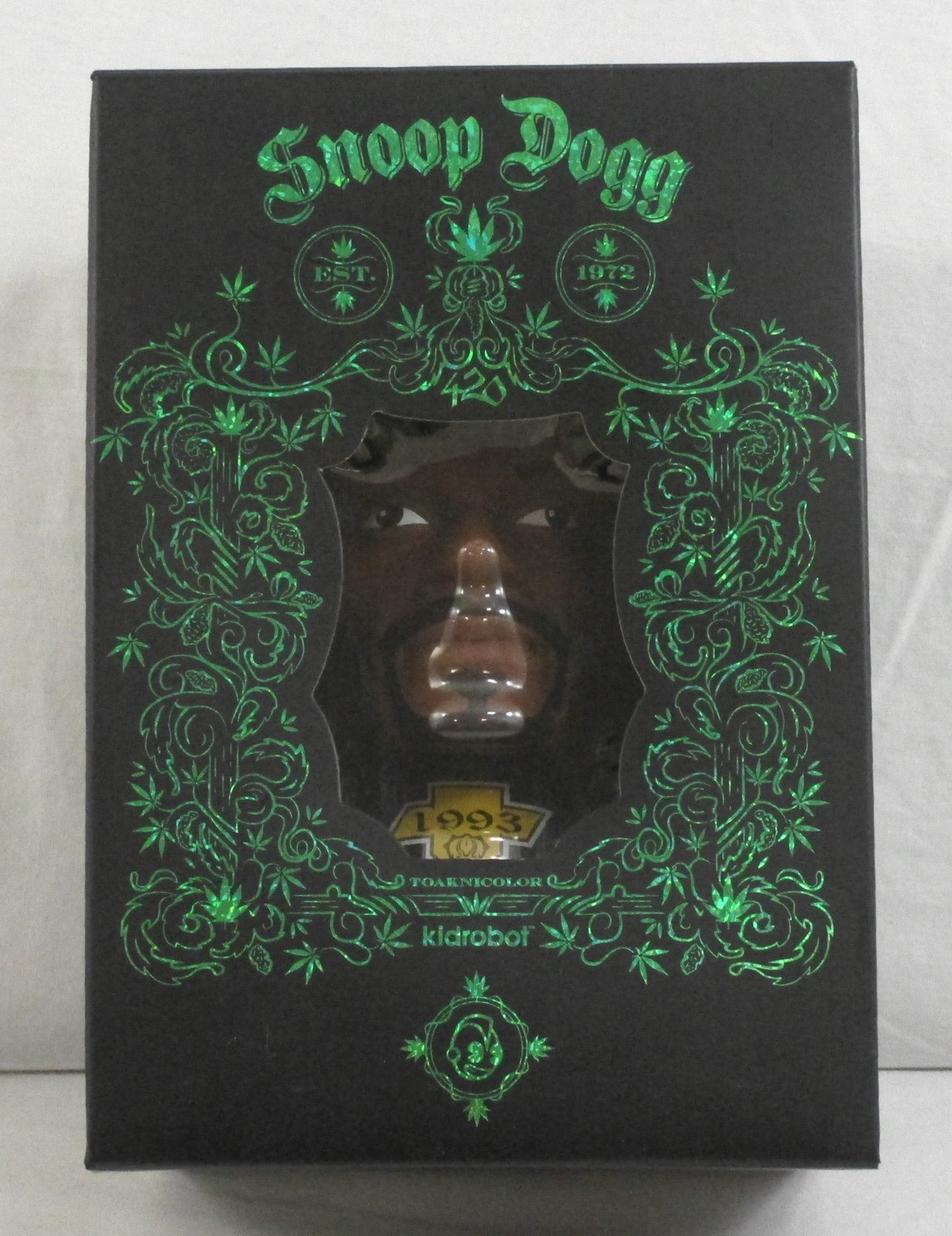 Kidrobot Snoop Dogg 7&Prime; Vinyl Figure MIB NEW 20th Anniversary Doggystyle 420