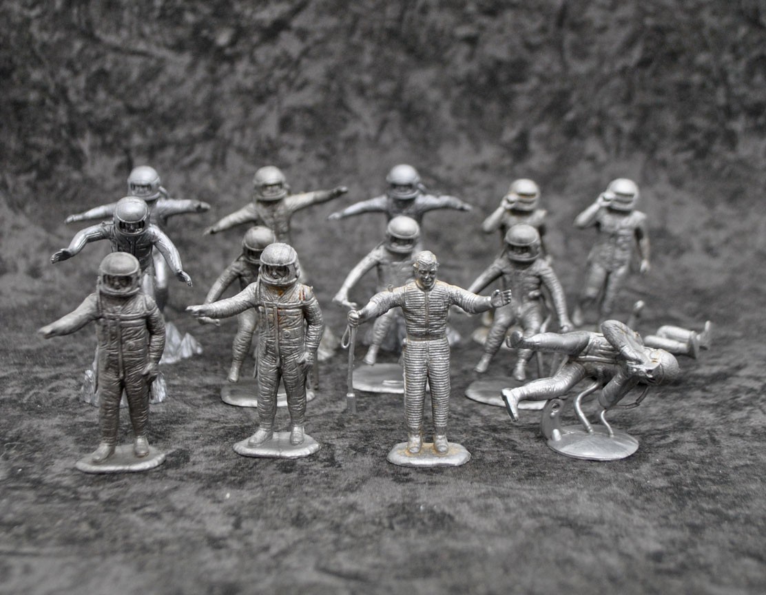 Marx Operation Moonbase Astronauts 1960 Spacemen lot x13 UNBROKEN figure vintage