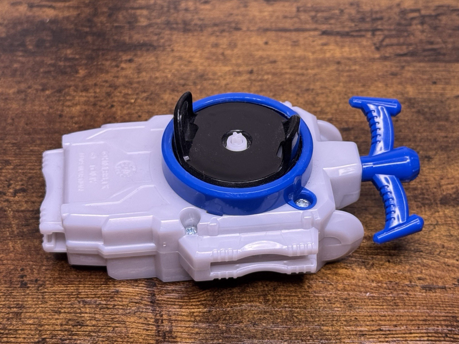 Takara Tomy Beyblade Burst White String Launcher – Left Spin Beylauncher #1