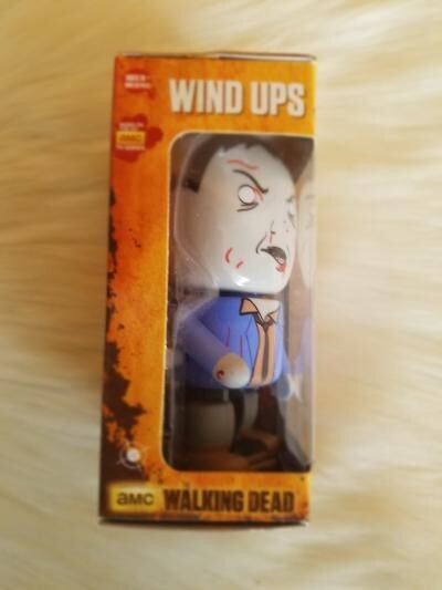 THE WALKING DEAD WIND UPS AMC WALKER COLLECTIBLE BULLS I TOY NEW