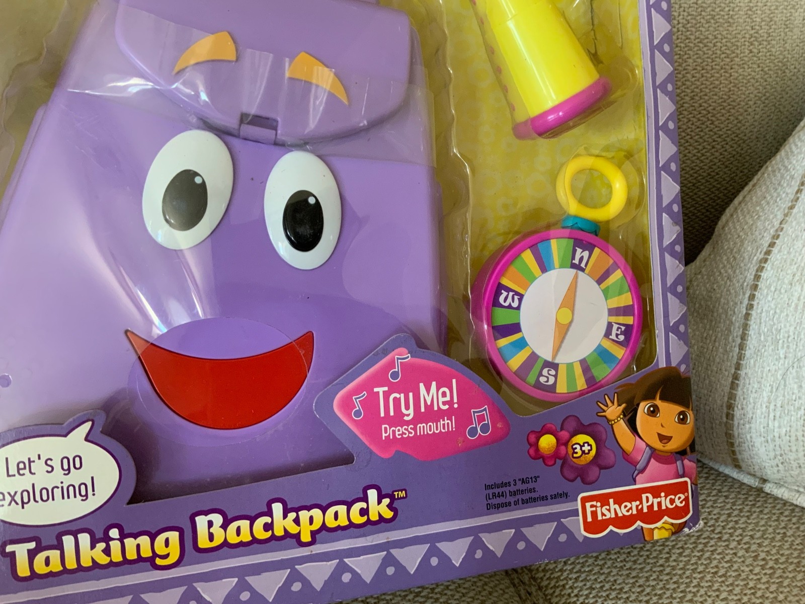 2010 Dora The Explorer My Talking Backpack Fisher Price Nick Jr. New Sealed!!