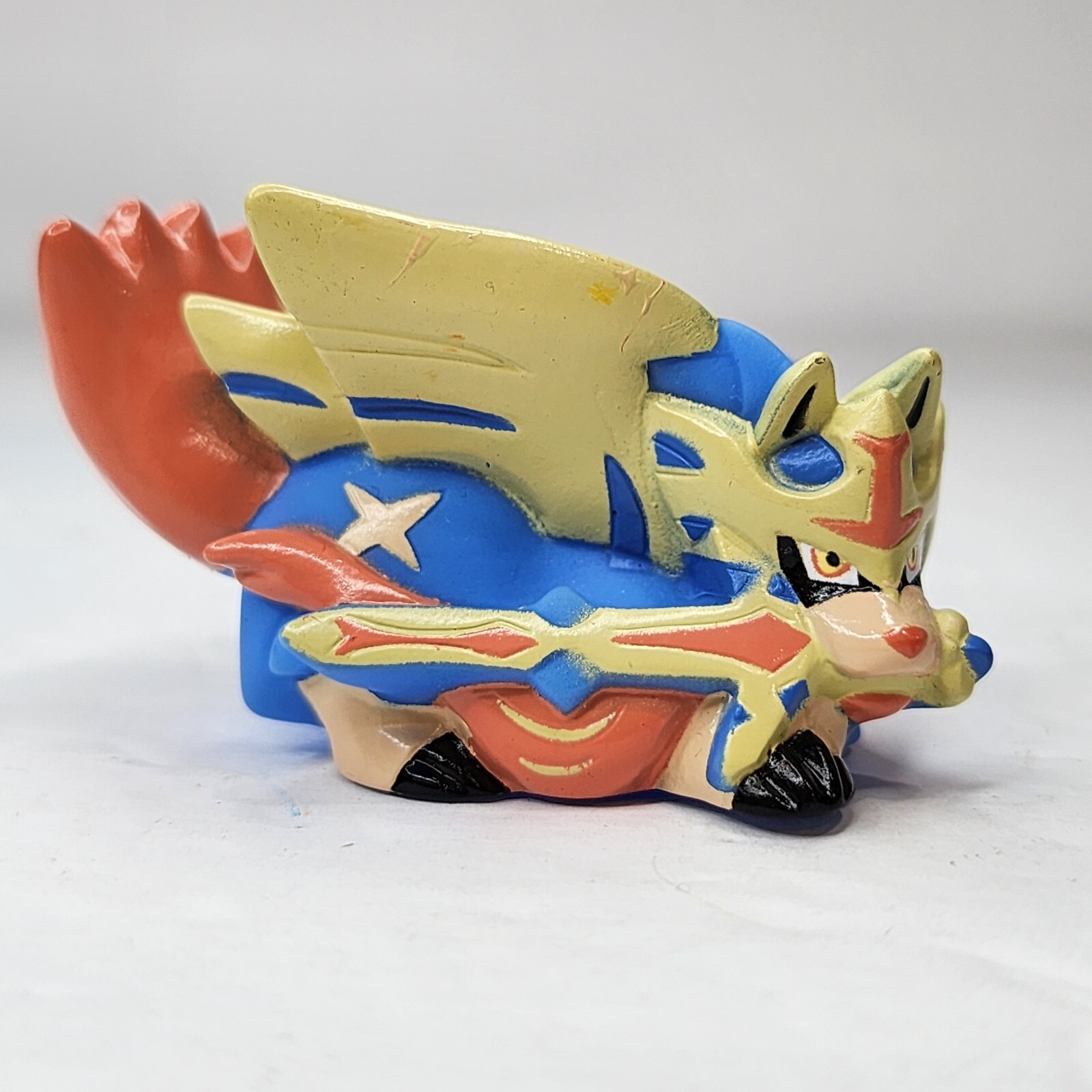 2019 Pokemon Sword & Shield 2&Prime; Crowned Sword Zacian Finger Puppet Figure