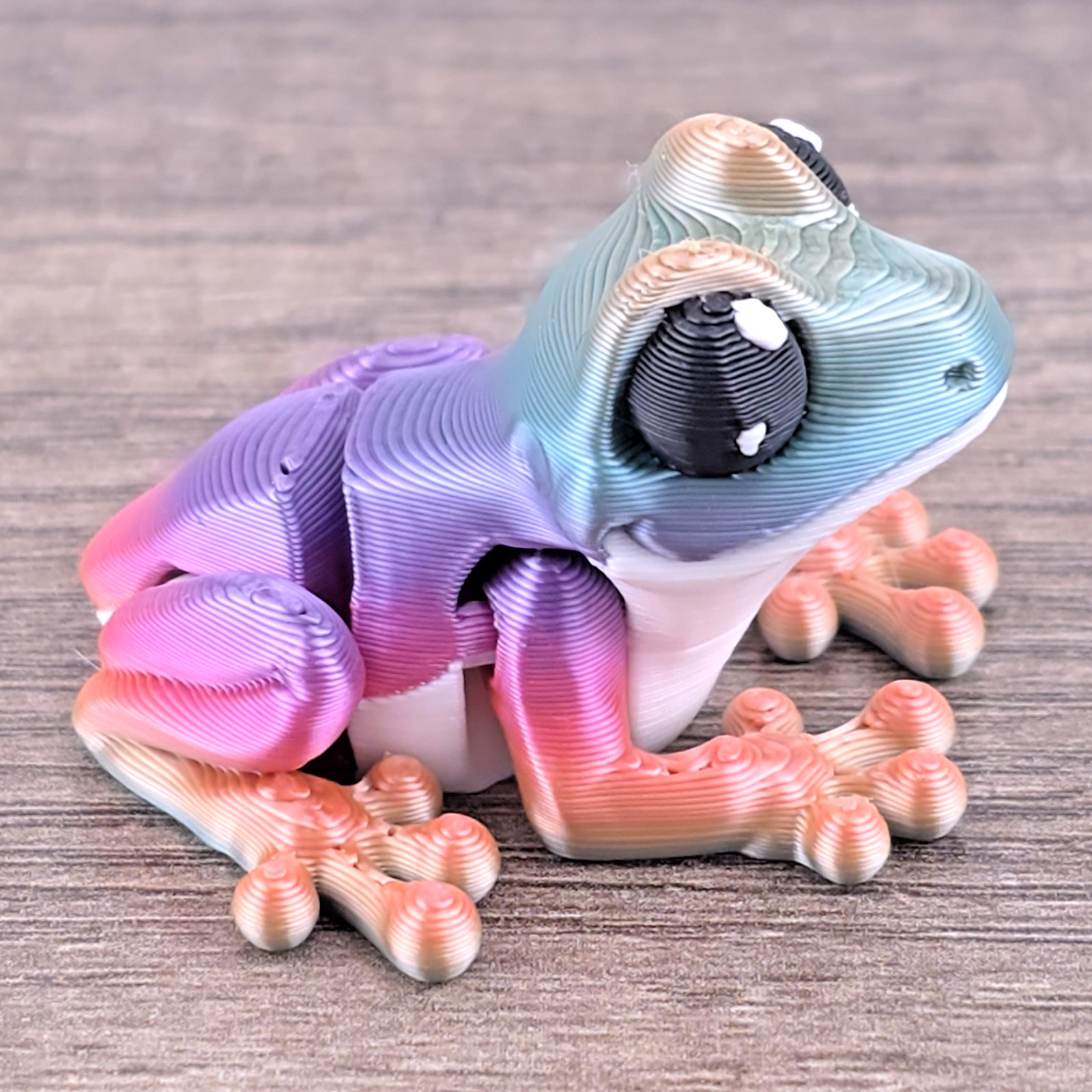 Mini Candy Rainbow Frog Flexi Fidget Toy – Articulated Desk Pet 3D Printed 1.5&Prime;