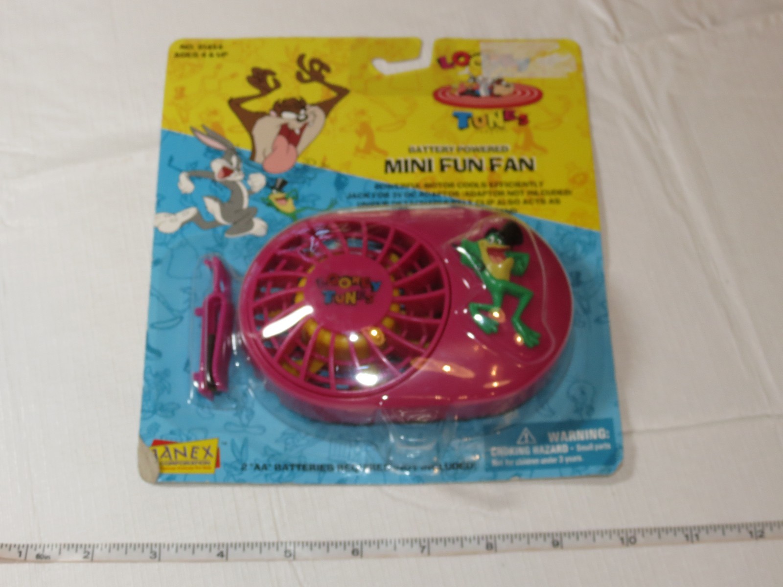 Looney Tunes Battery Powered Mini Fun Fan J Frog Janex with Belt Clip NEW