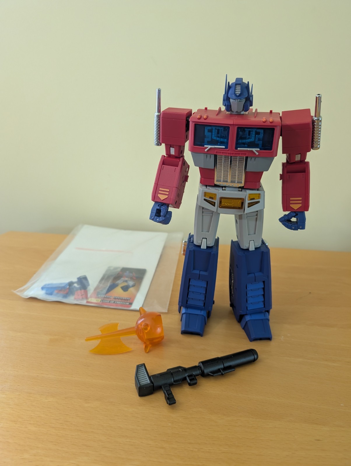 Magic Square MS-01 Light of Freedom Optimus Prime Complete Used