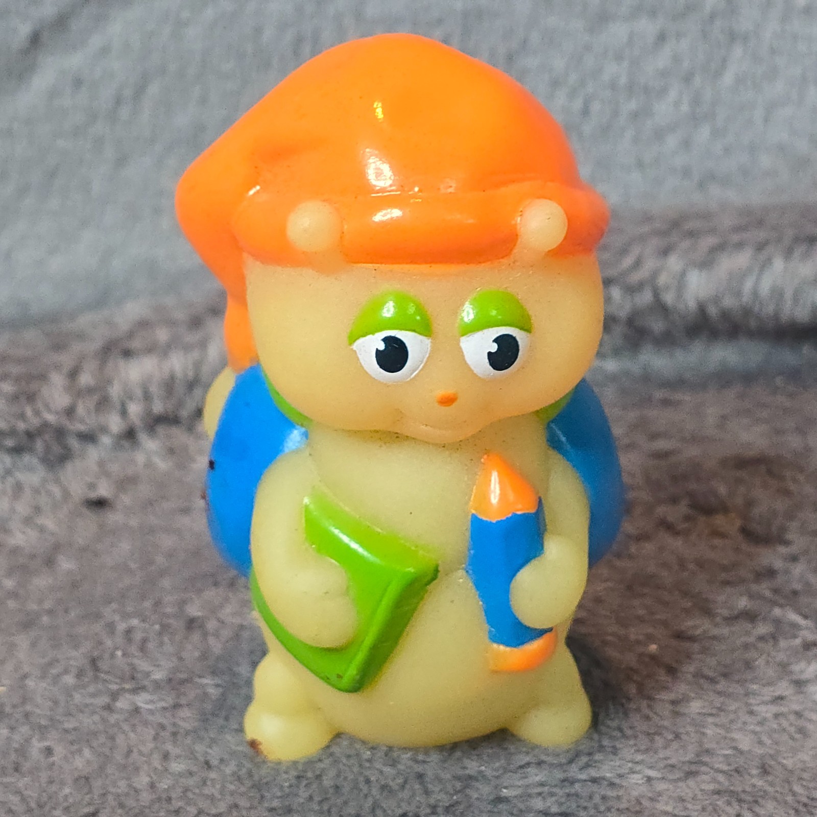 Vintage Hasbro 1987 Glo Friends Glo Bookbug Toy Figure Glow Worm Series 3&Prime;