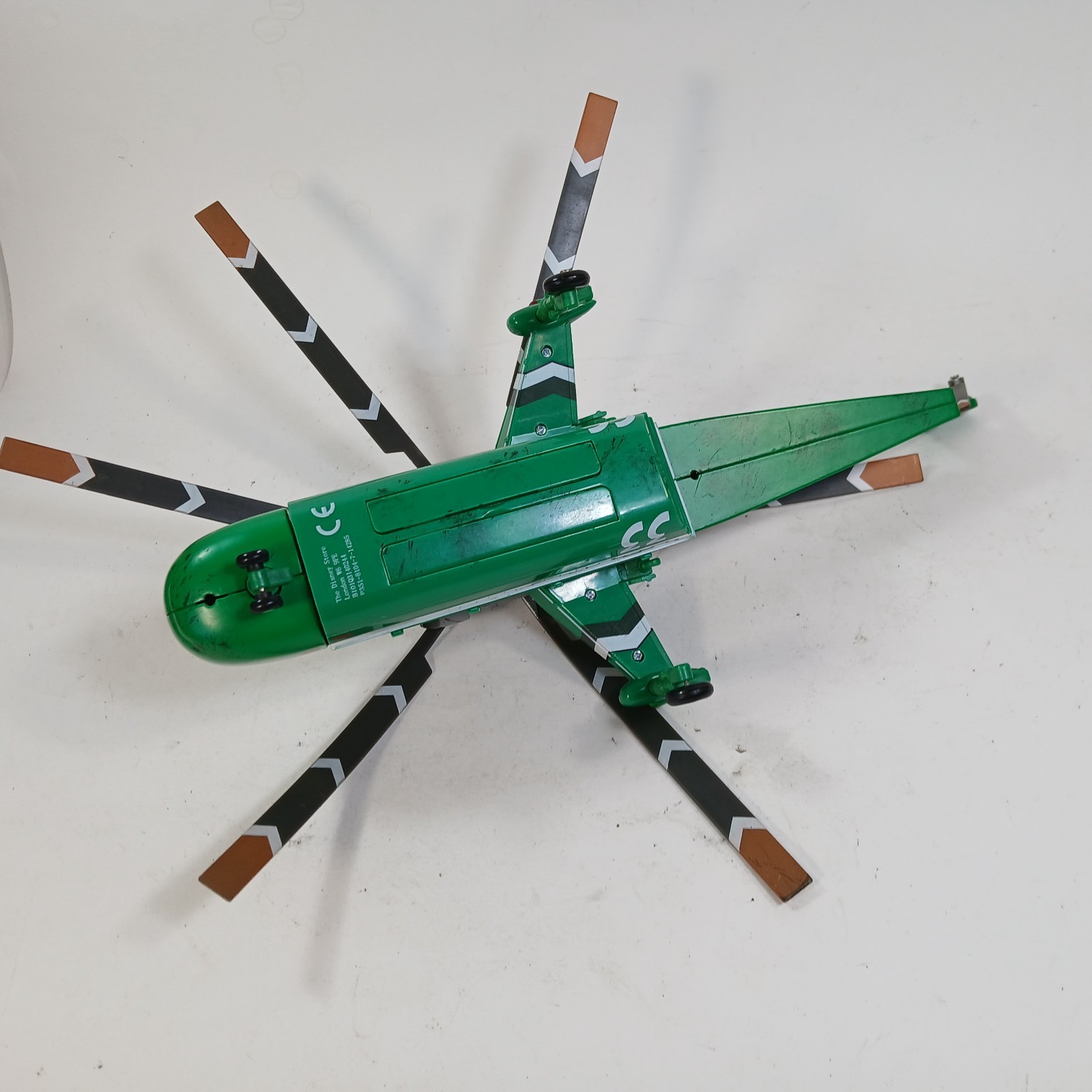 Disney Store Planes Fire & Rescue Windlifter Deluxe Die Cast 33 Piston Peak 12”