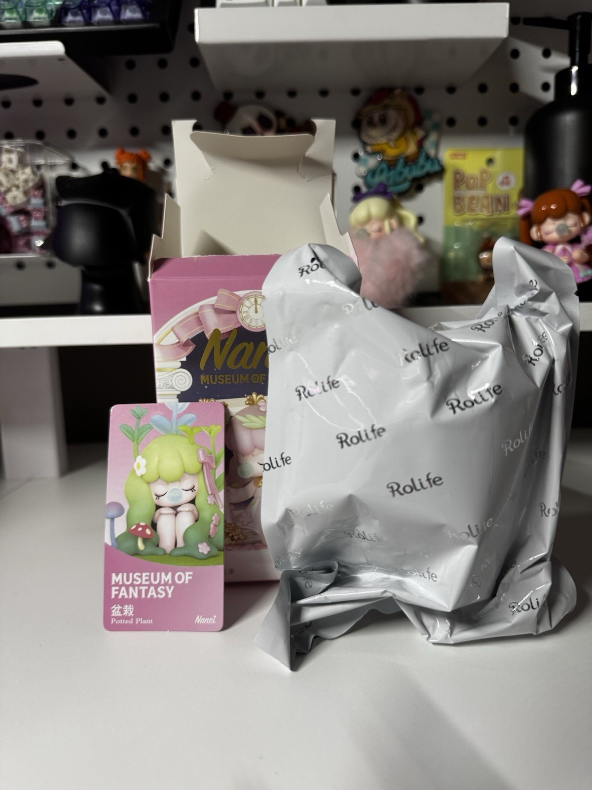 Rolife Nanci’s Museum Of Fantasy Series Blind Box Figure – Potted Plant