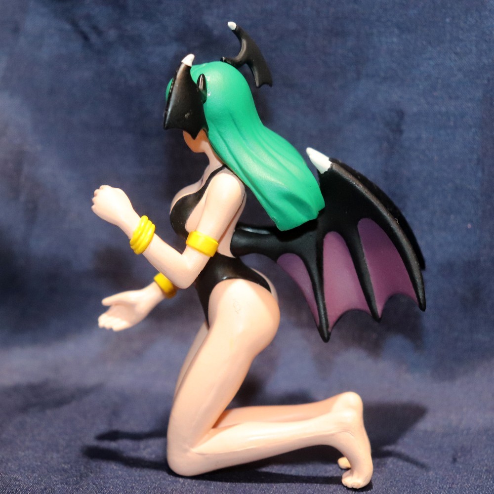 CAPCOM Summer Paradice Figure Morrigan + Lilith A Darkstalkers Banpresto 2001