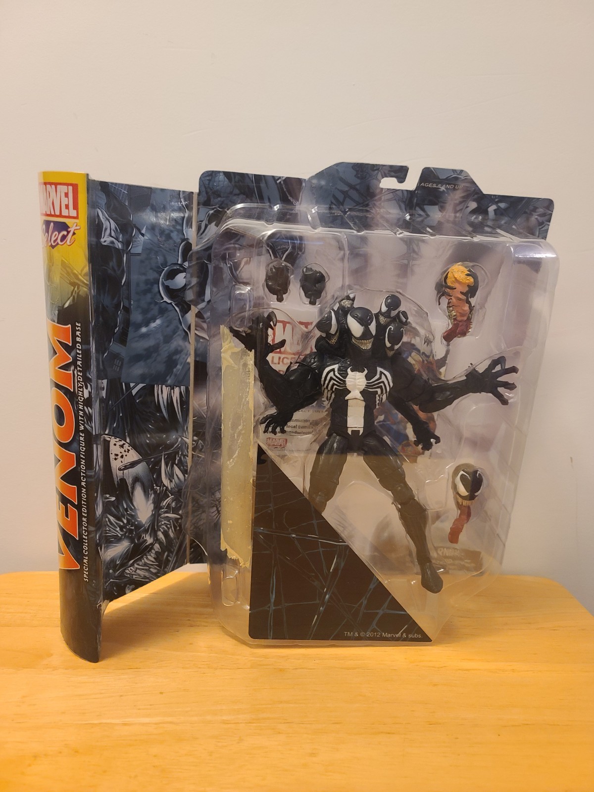 2012 Diamond Select Toys Marvel Select Venom *See Description*