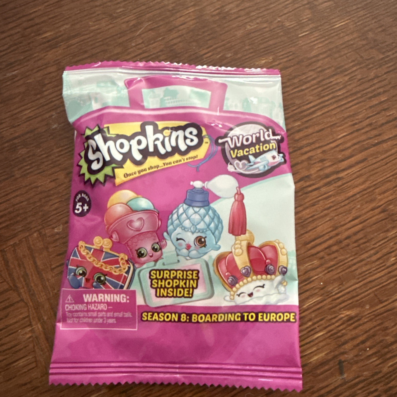 Shopkins Boarding to Europe SEASON 8 World Vacation Surprise Pack