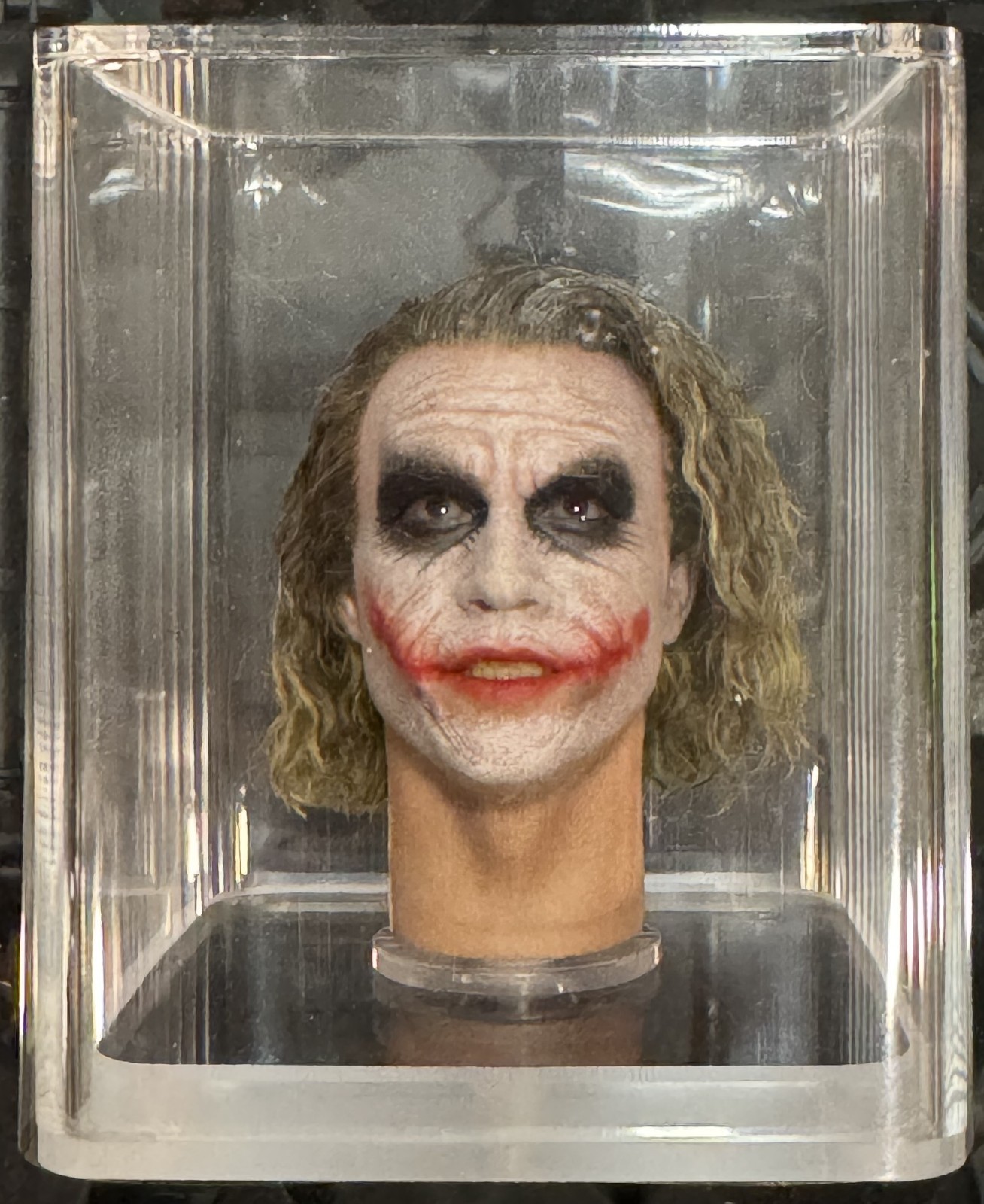 Hot Toys Imposter Joker Head Sculpt – MMS752AE -1:6 scale Artisan Edition