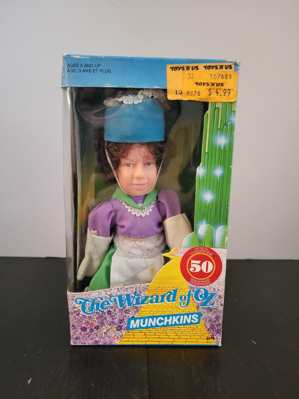 Flower Pot Lady 1988 Munchkins Doll THE WIZARD OF OZ 50th Anniversary NEW in Box