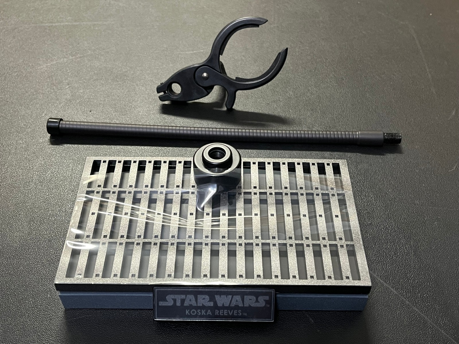 Hot Toys TMS069 Star Wars Mandalorian Koska Reeves 1/6 Scale Display Base