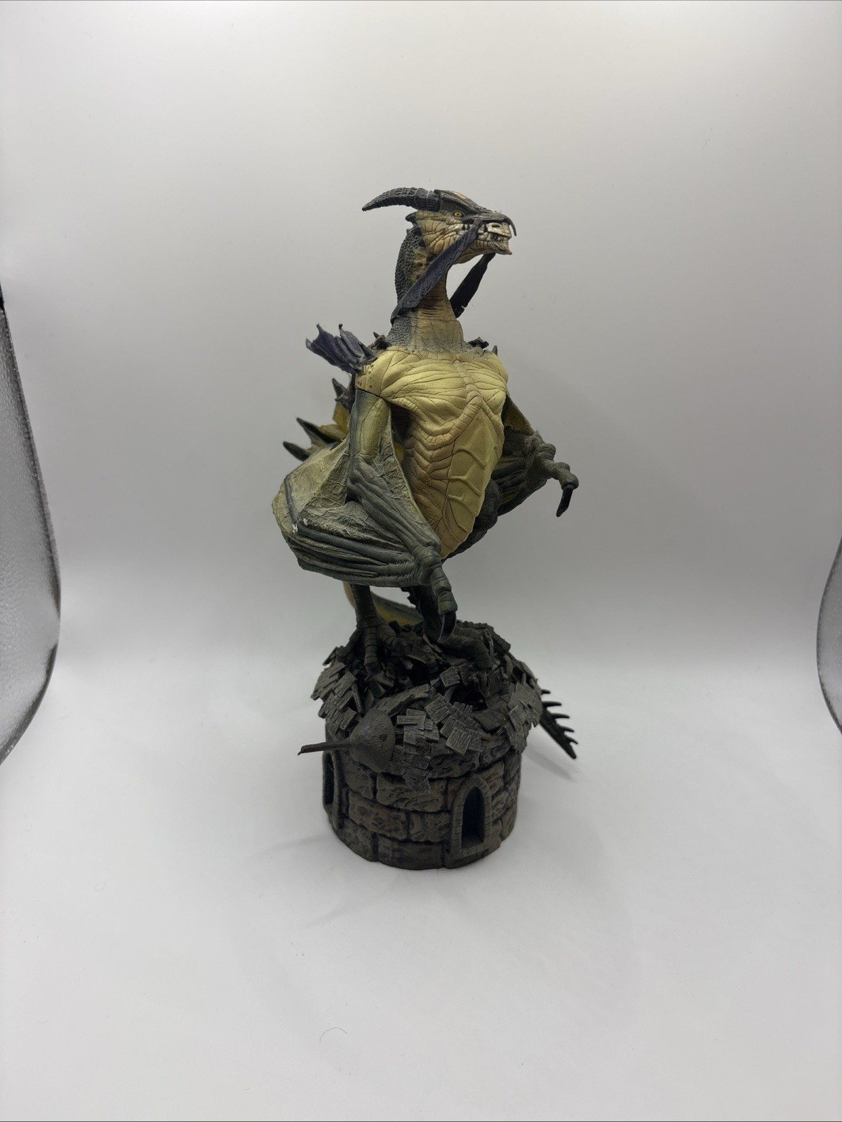 Todd McFarlane Dragons Quest For The Lost King Eternal Clan Dragon 2005 w/ Rider