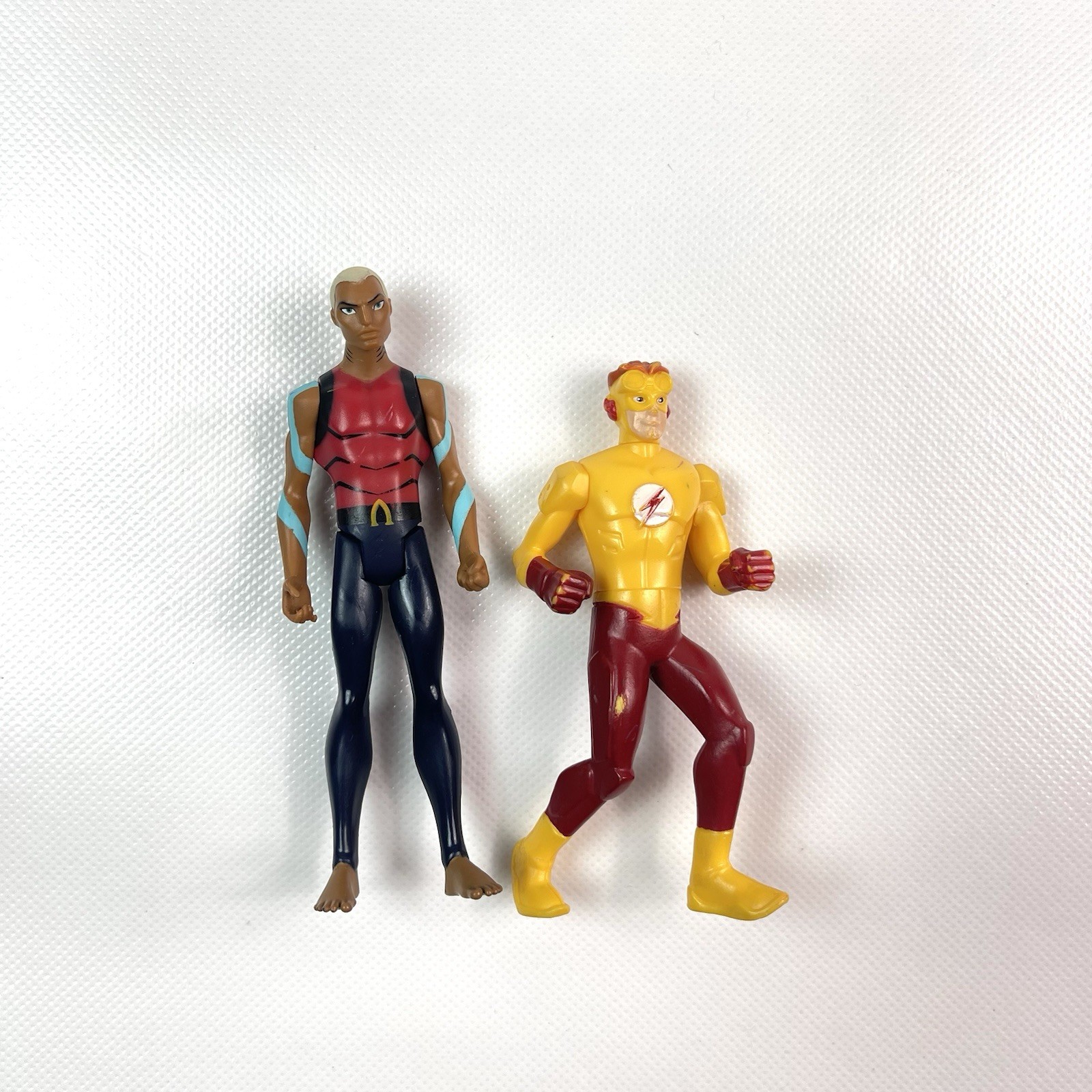 DC Universe Young Justice Kid Flash Aqualad Action Figure Lot