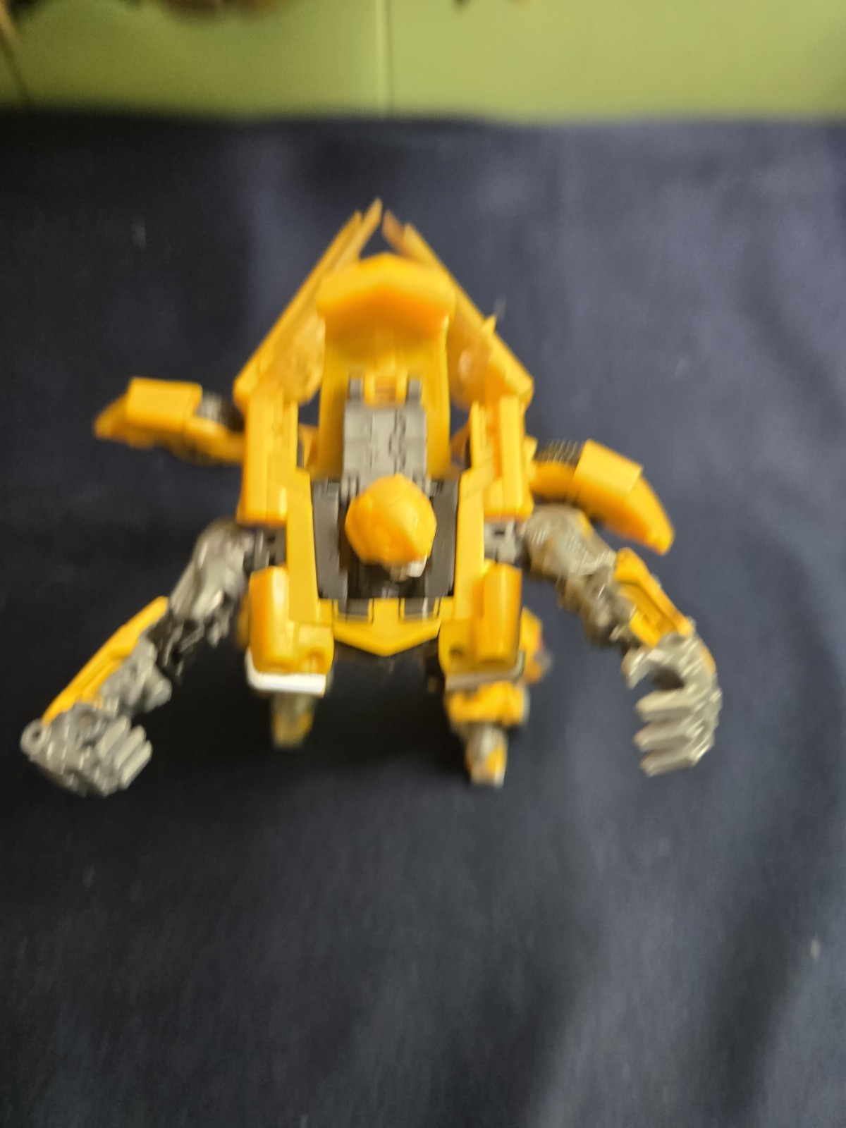 Hasbro Transformers Studio Series Deluxe Class Figure 01 Bumblebee Loose No Weap