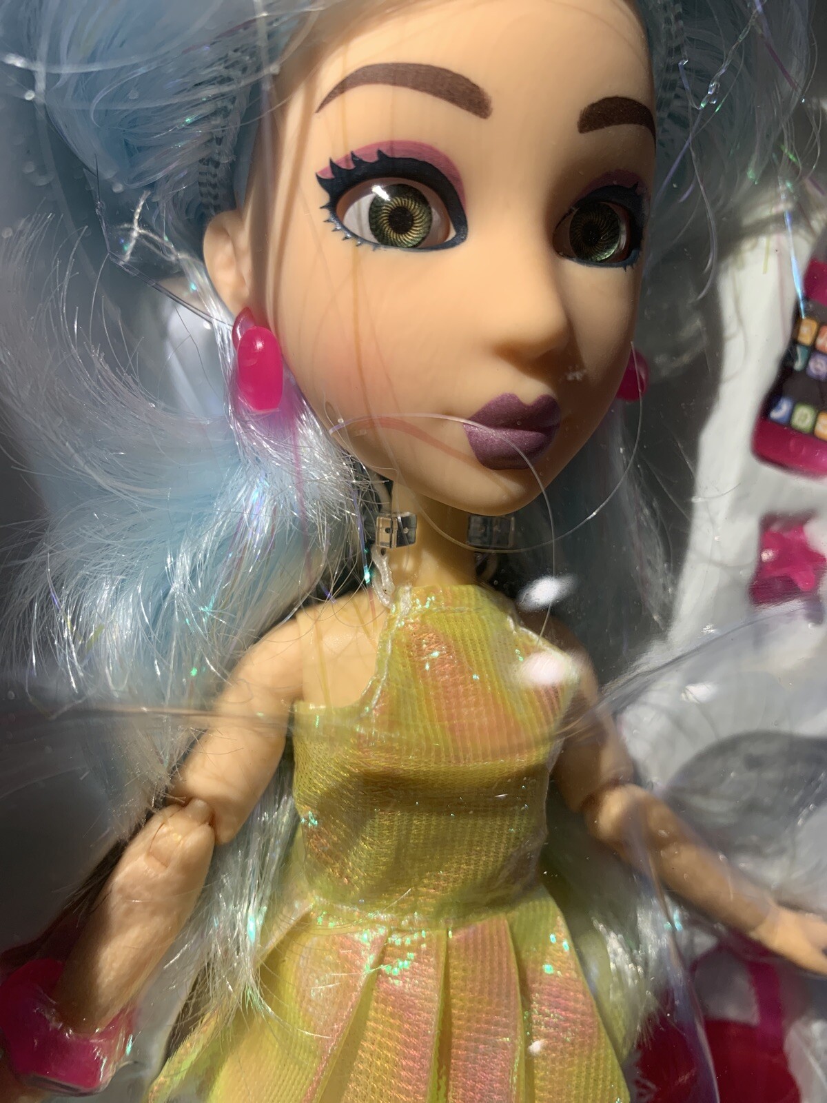 #SNAPSTAR Echo Doll Green Screen Wall & Stand Bedazzled Babe Snapstar Studio App