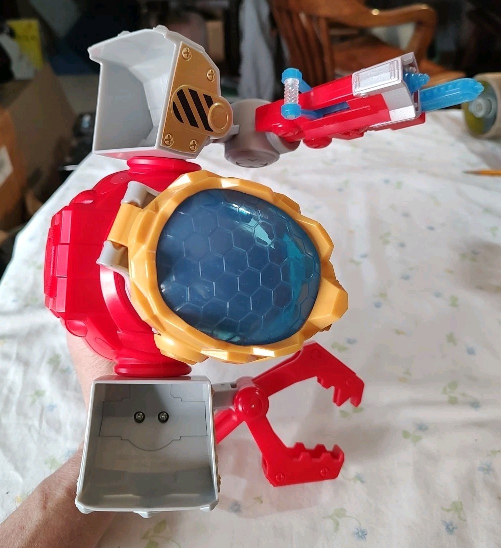 Treasure X Robots Gold Mega Treasure Bot Incomplete