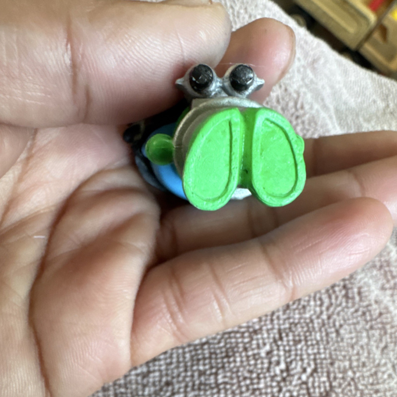 Alien Astronaut Action Figure Plastic Blue Green Silver Jetpack Less Than 5 in