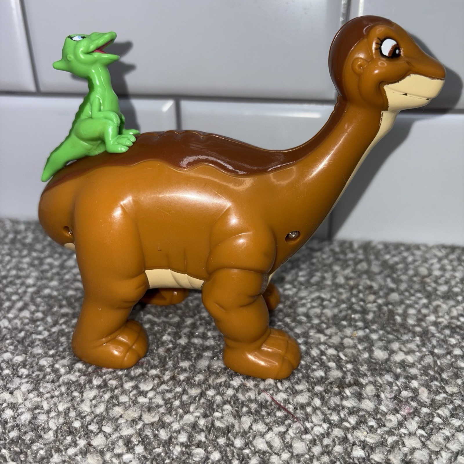 Universal Studios Land Before Time LittleFoot Ducky Piggy Coin Bank Toy VTG